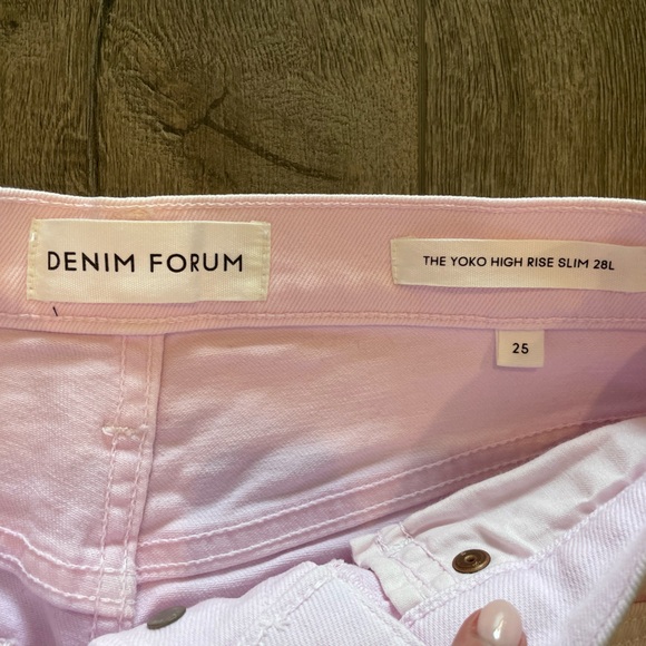 Aritzia Denim Forum The Yoko High Rise Slim Jeans in light bubblegum Pink - Picture 2 of 4